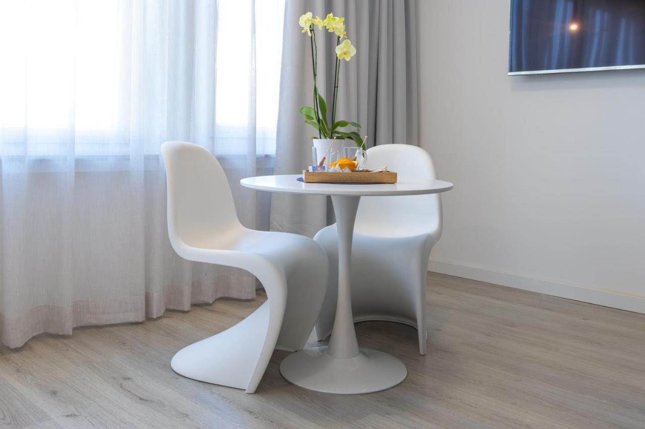 Zzzpace Smart-Hotel Bielefeld Zentrum Zewnętrze zdjęcie